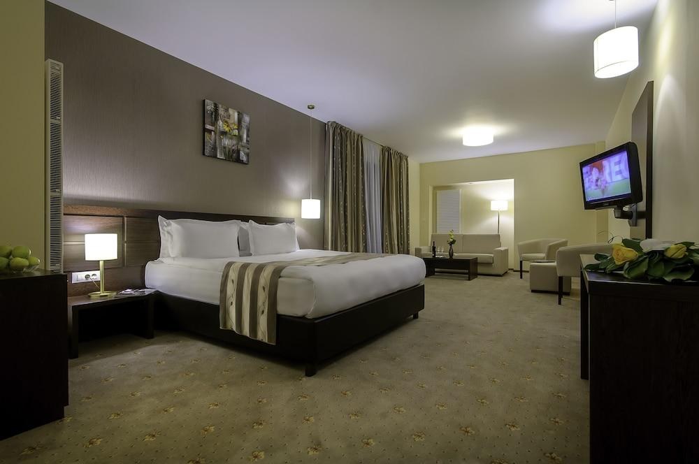 GOLDEN TIME HOTEL photo 2