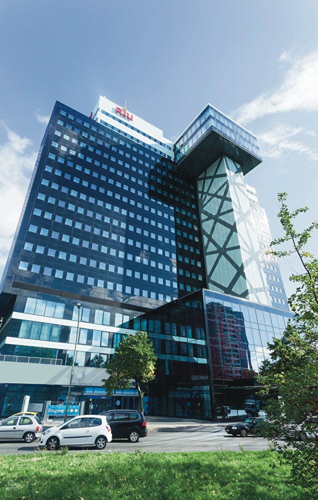 HOTEL RIU PLAZA BERLIN photo 2