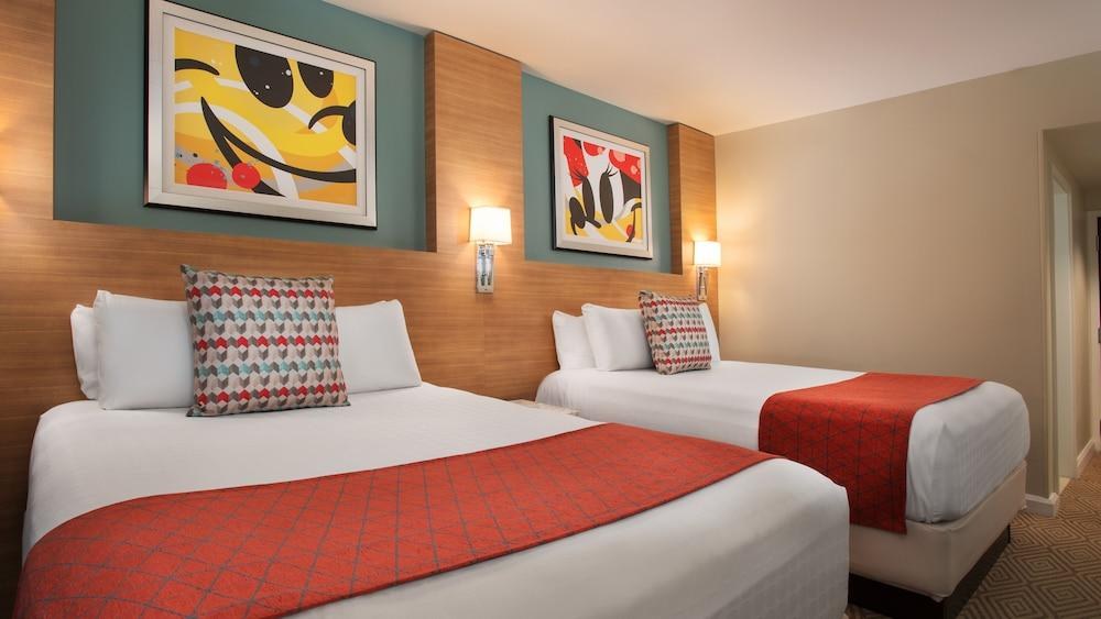 BAY LAKE TOWER AT DISNEYS CONTEMPORARY RESORT photo 2