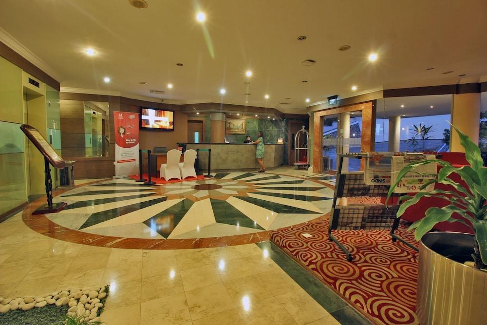 Grand Eska Hotel Batam photo 1