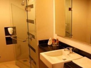 Newton Hotel photo 3