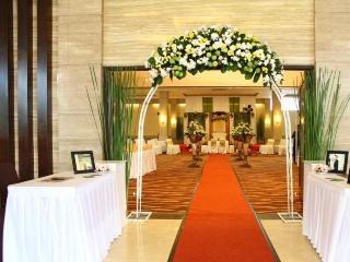 Newton Hotel photo 4