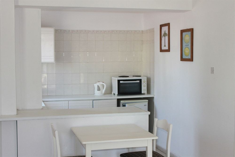 FLOREA HOTEL APARTMENTS photo 1