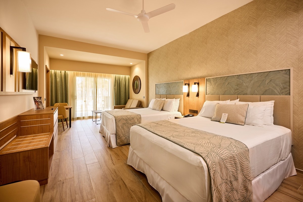 HOTEL RIU PALACE BAVARO photo 2