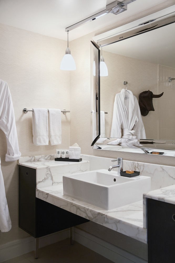 The Highland Dallas, Curio Collection by Hilton photo 1