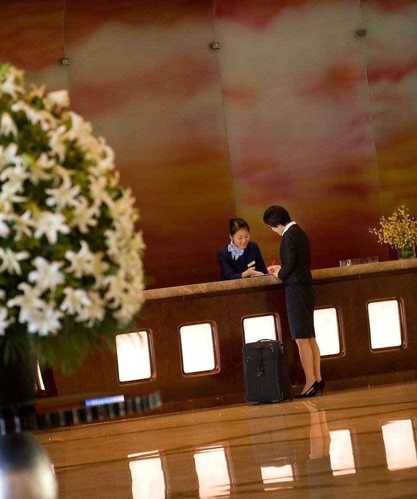 CROWNE PLAZA BINHAI photo 1