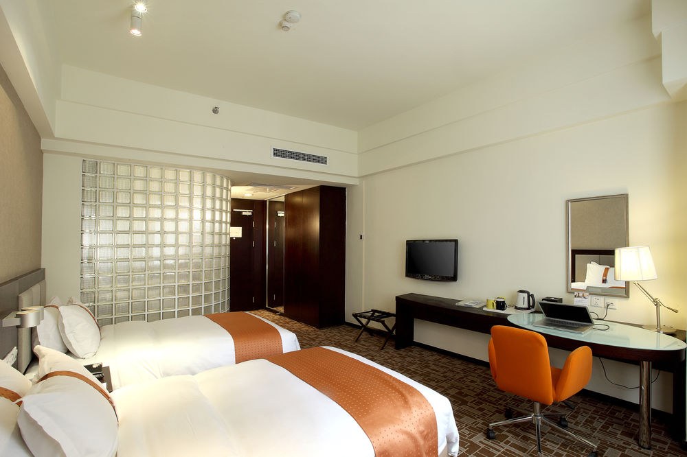 Holiday Inn Express Wuhou Chengdu photo 1