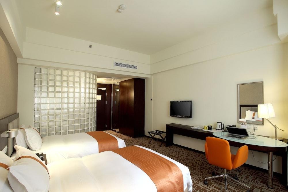 Holiday Inn Express Wuhou Chengdu photo 2