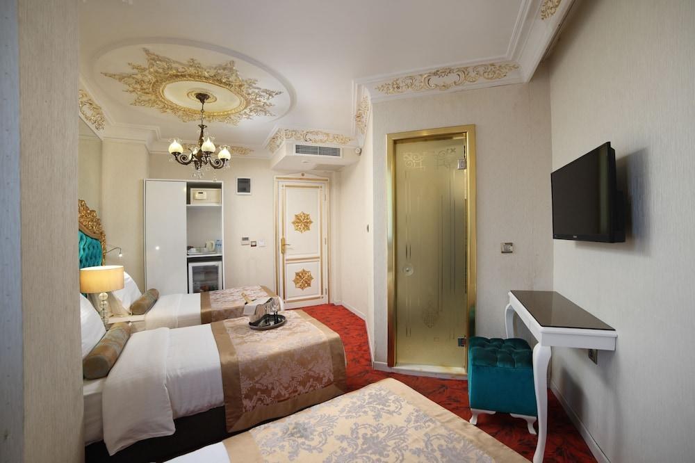 WHITE MONARCH HOTEL photo 3