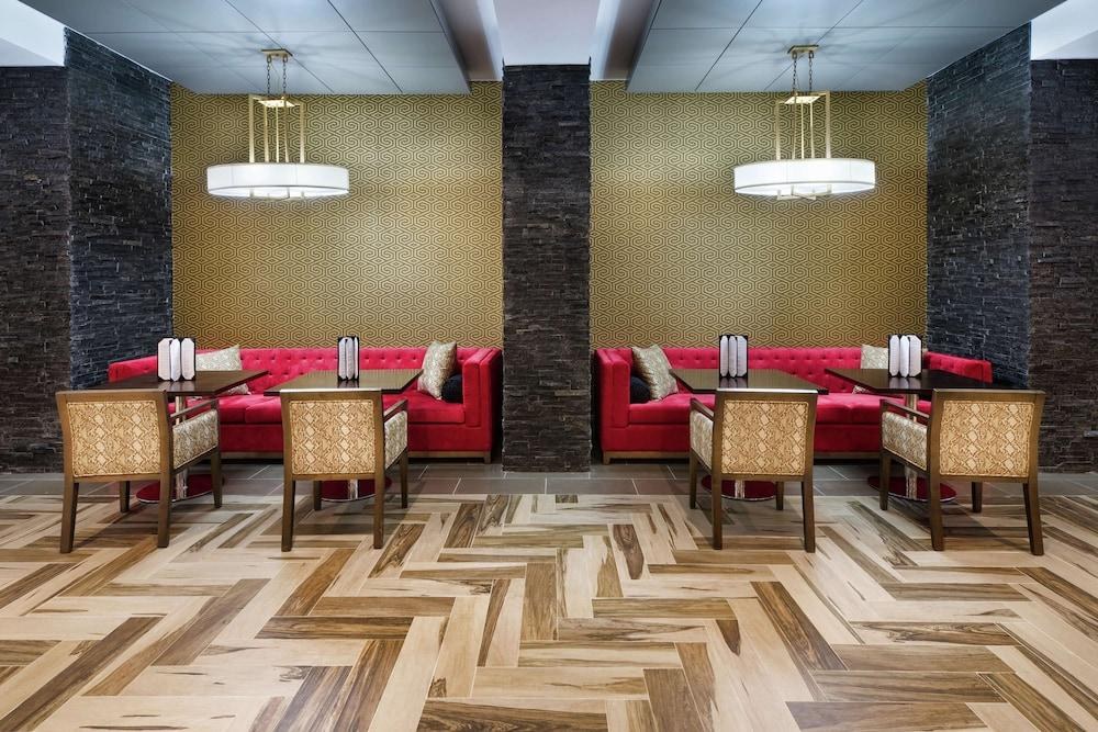 DoubleTree by Hilton Orlando East - UCF Area photo 2