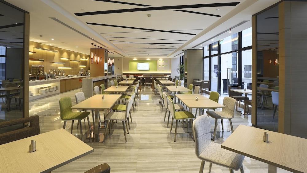 HOLIDAY INN EXPRESS SHANGHAI GONGKANG photo 4
