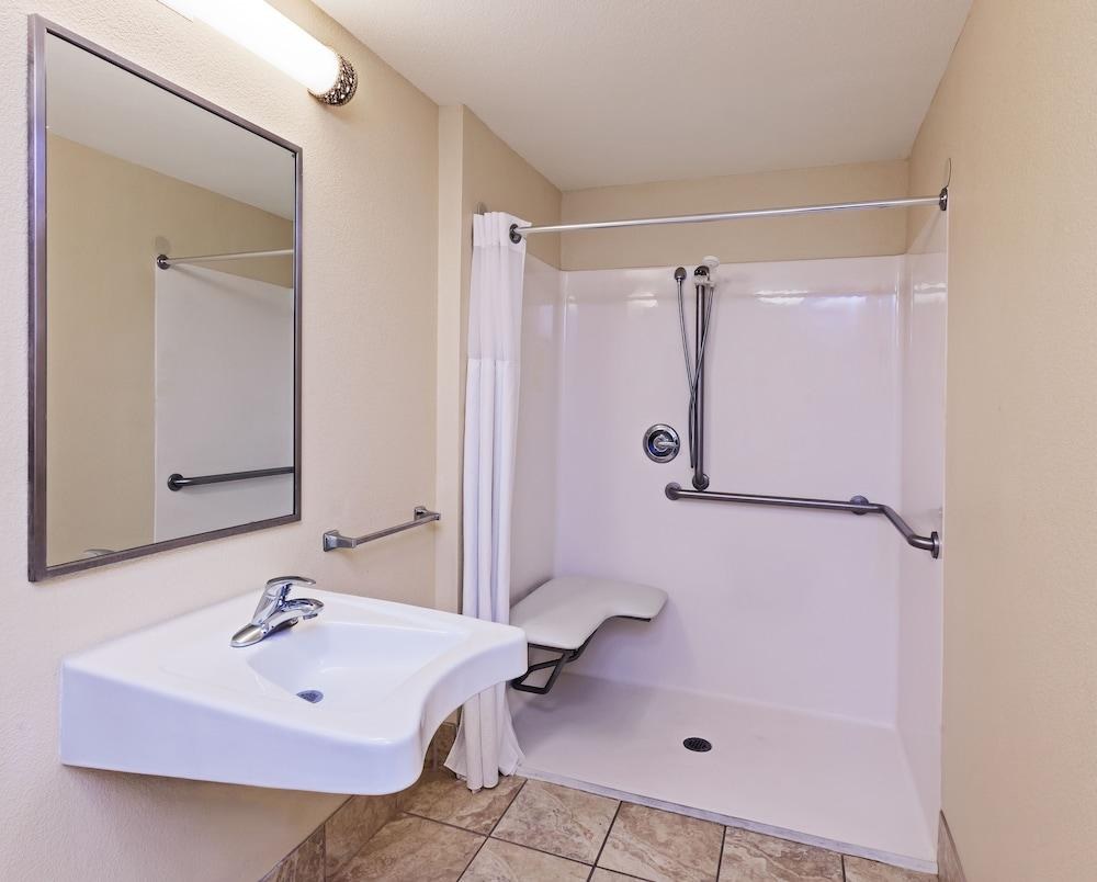 STAYBRIDGE SUITES SAN ANTONIO DOWNTOWN CONV CTR photo 3