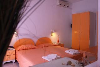 OLYMPIA SUN APARTMENTS photo 2