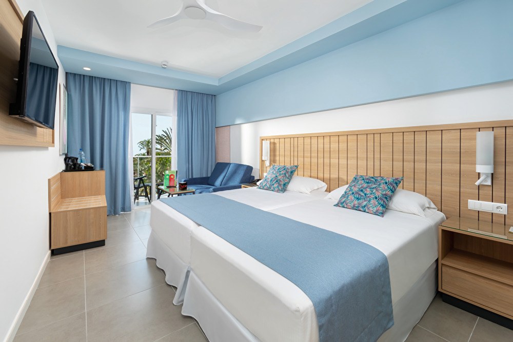 RIU PALACE PALMERAS photo 2