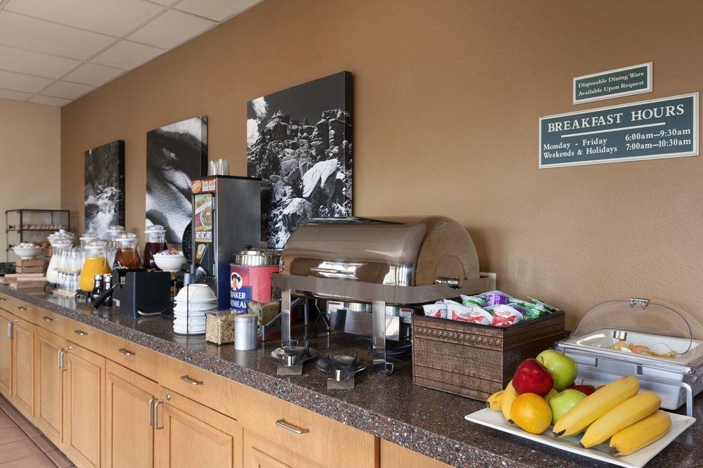 COUNTRY INN AND SUITES - MESA