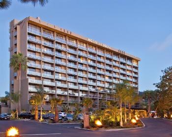 HOTEL LA JOLLA, CURIO COLLECTION BY HILTON