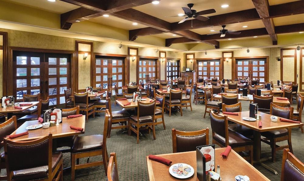 LEGACY GOLF RESORT photo 4