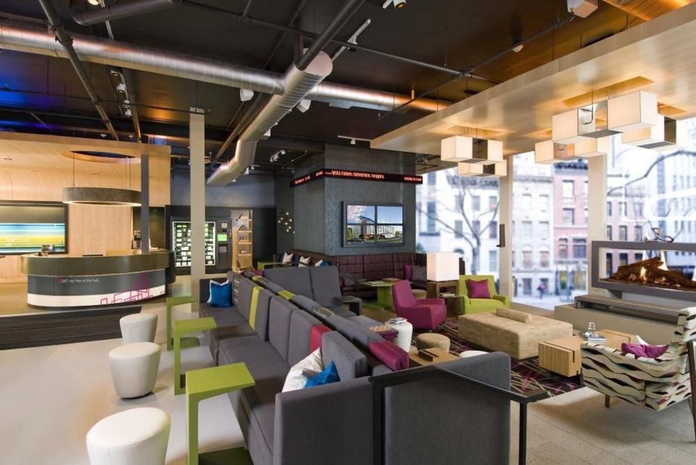 A LOFT VAUGHAN MILLS