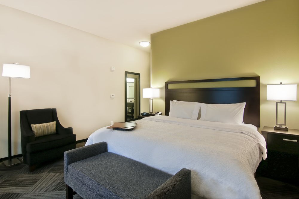 Hampton Inn & Suites Bellevue Downtown-Seattle photo 1