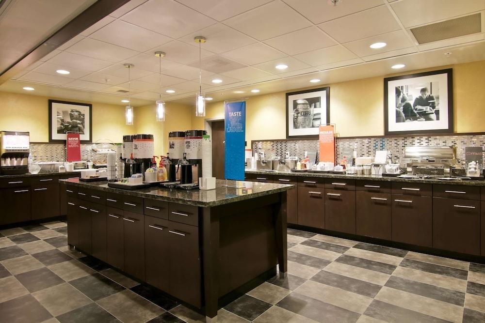 Hampton Inn & Suites Bellevue Downtown-Seattle photo 3