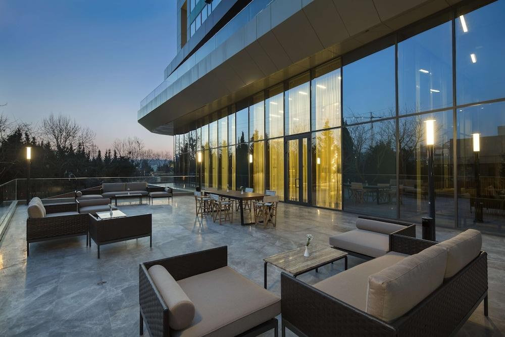 Hilton Garden Inn Istanbul Ataturk Airport photo 2