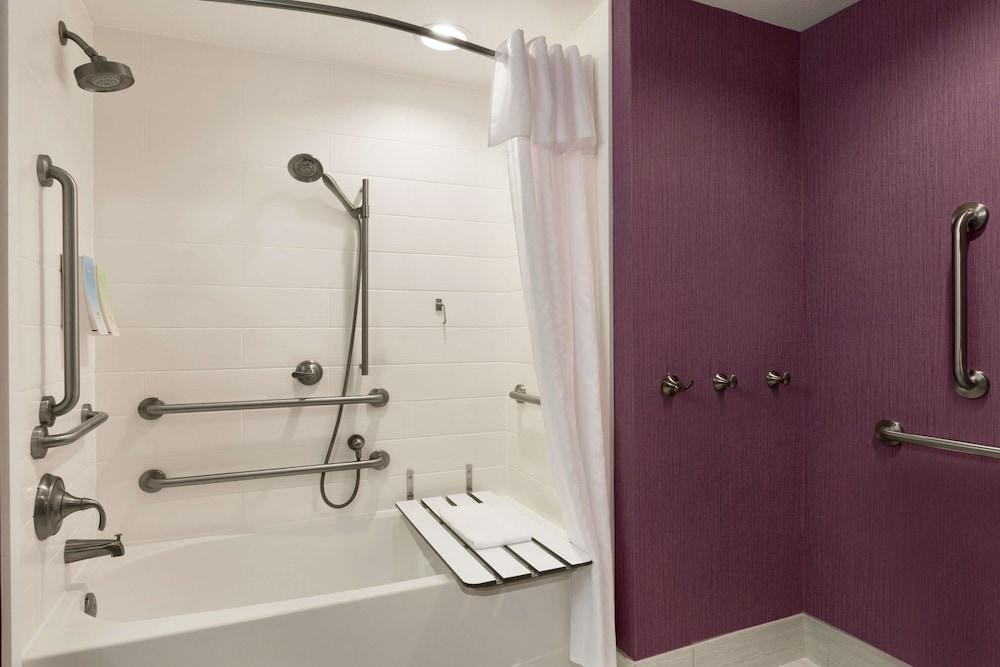 Home2 Suites by Hilton Austin North/Near the Domain photo 3