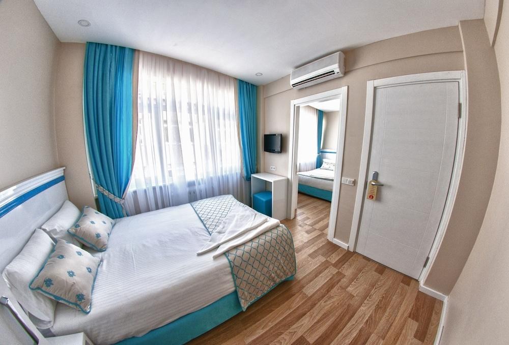 STAR HOLIDAY HOTEL photo 2