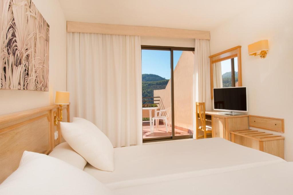 HOTEL GALEON photo 2