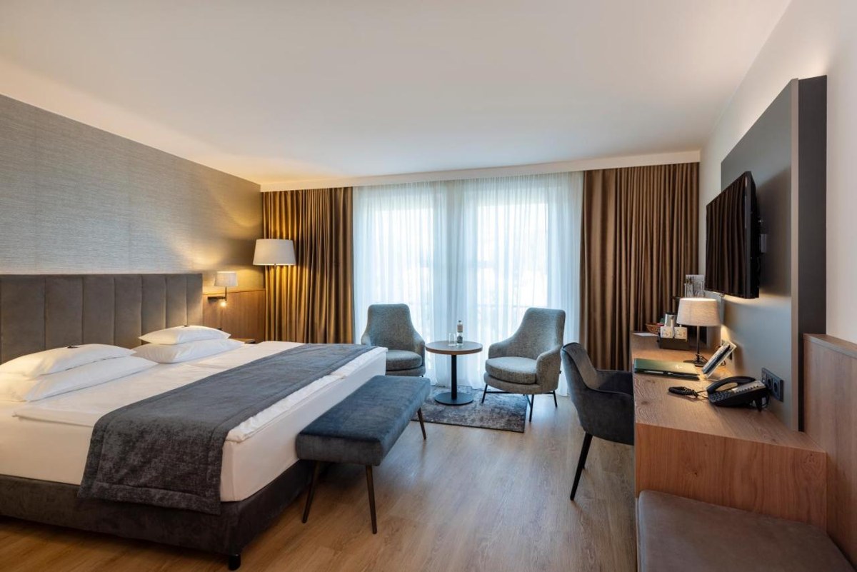 ROGNER HOTEL TIRANA photo 4