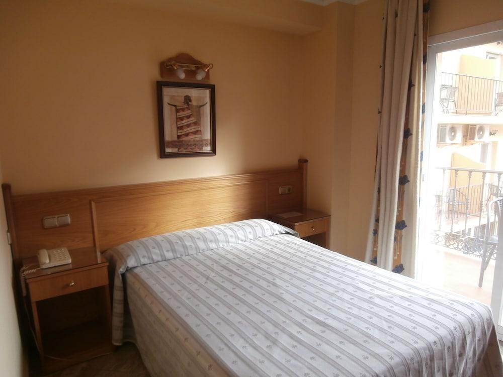 HOTEL AGUR photo 1