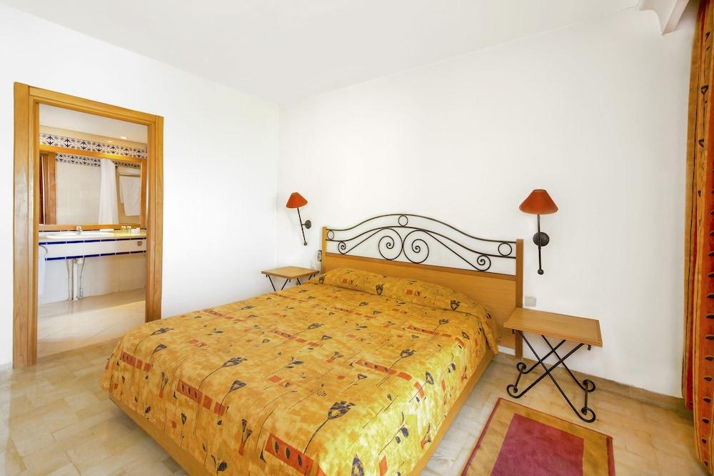 CHICH KHAN HOTEL photo 2