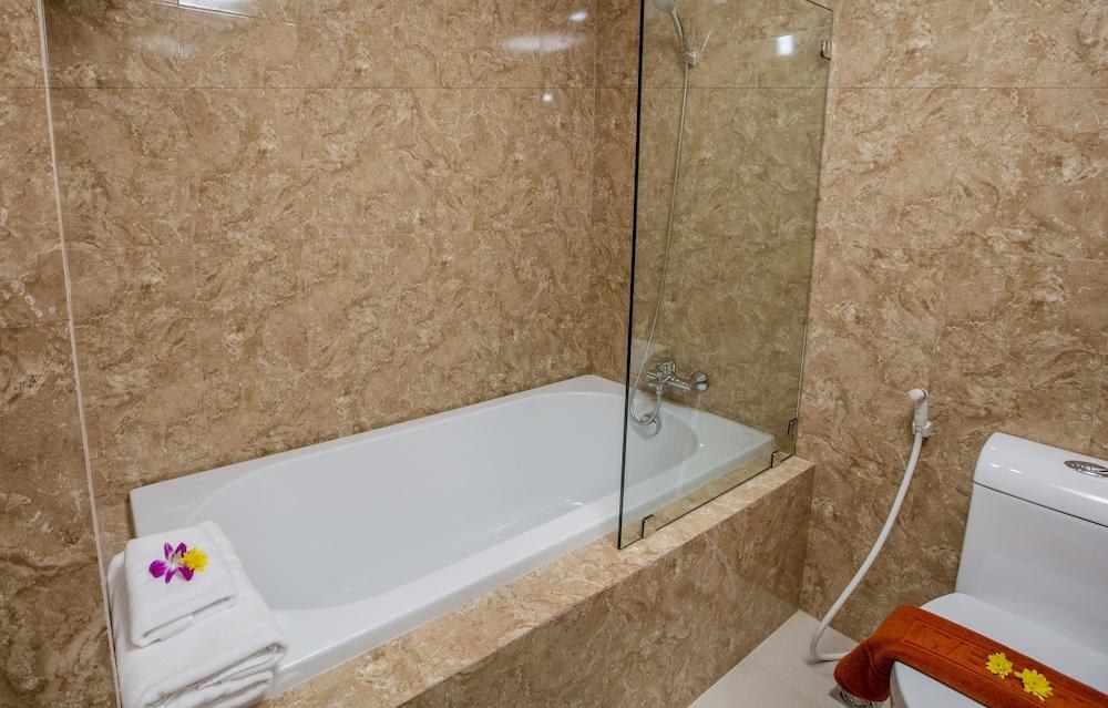 AIRPORT RESORT AND SPA photo 3