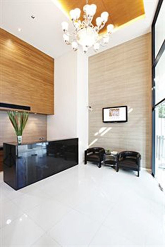AMBER BOUTIQUE SILOM