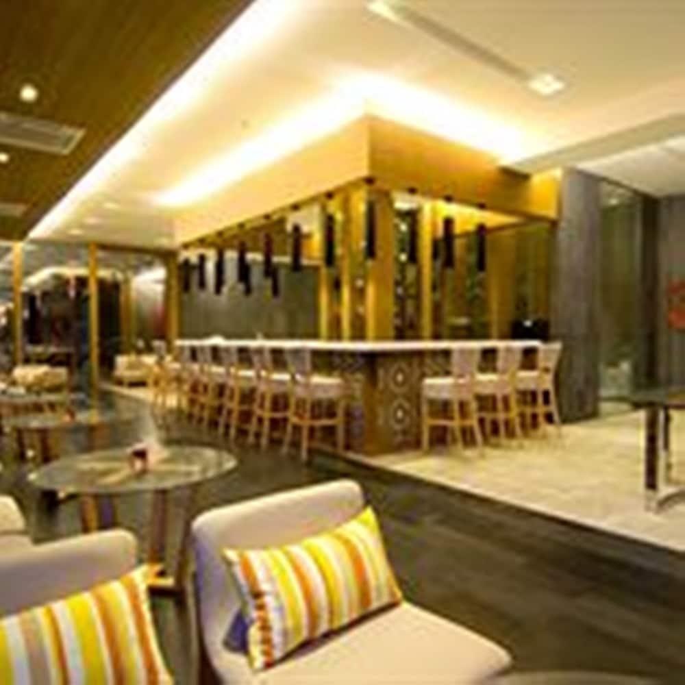Welcome World Beachfront Resort photo 3