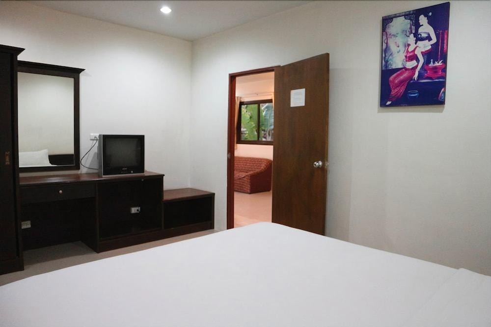 Baan Saen Sook Villas photo 3
