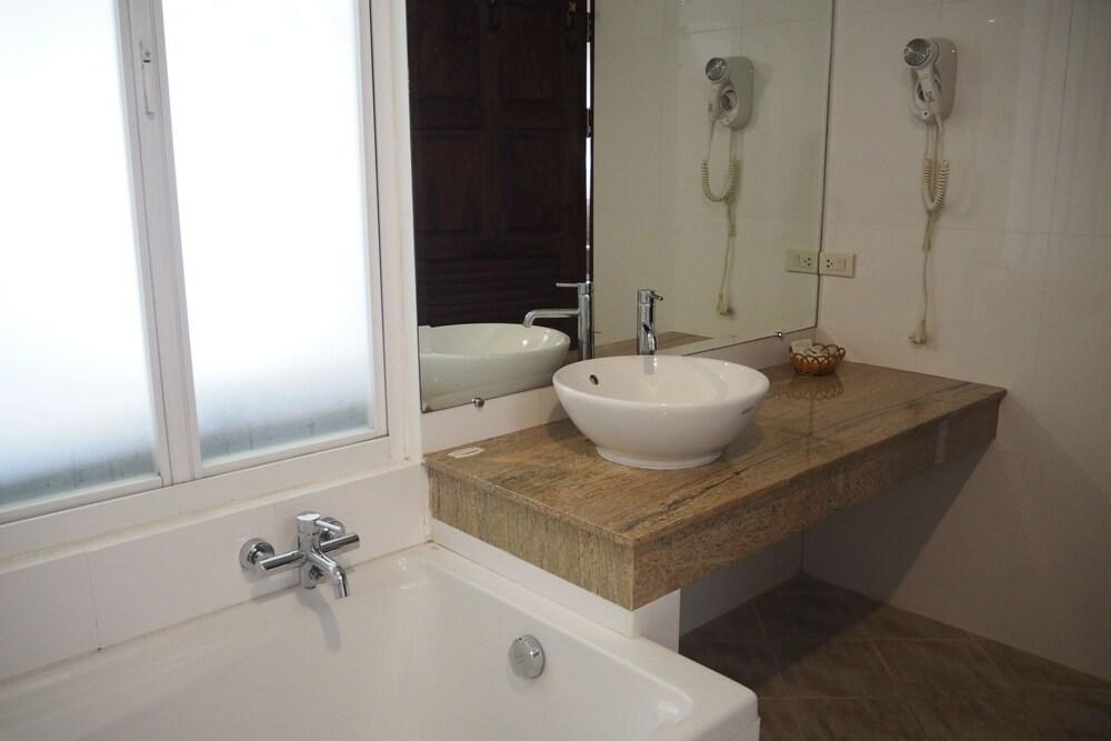 VILLA THONGBURA SERVICED APARTMENT photo 3
