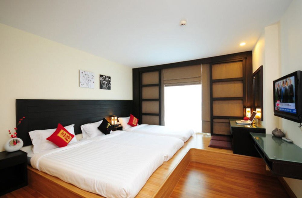 BOSS SUITES photo 1
