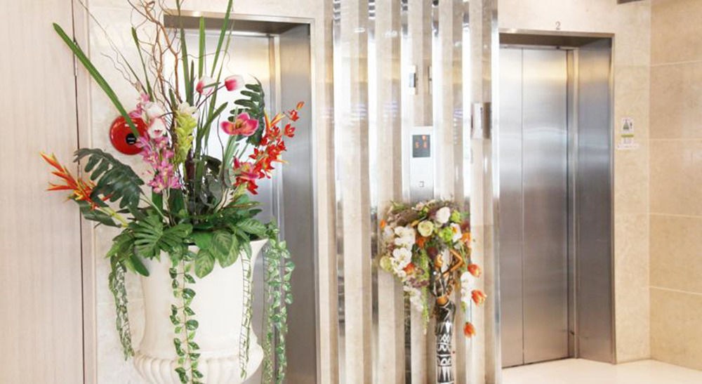 Centric Place Hotel