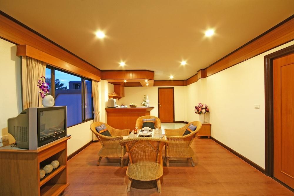 Botany Beach Resort photo 3