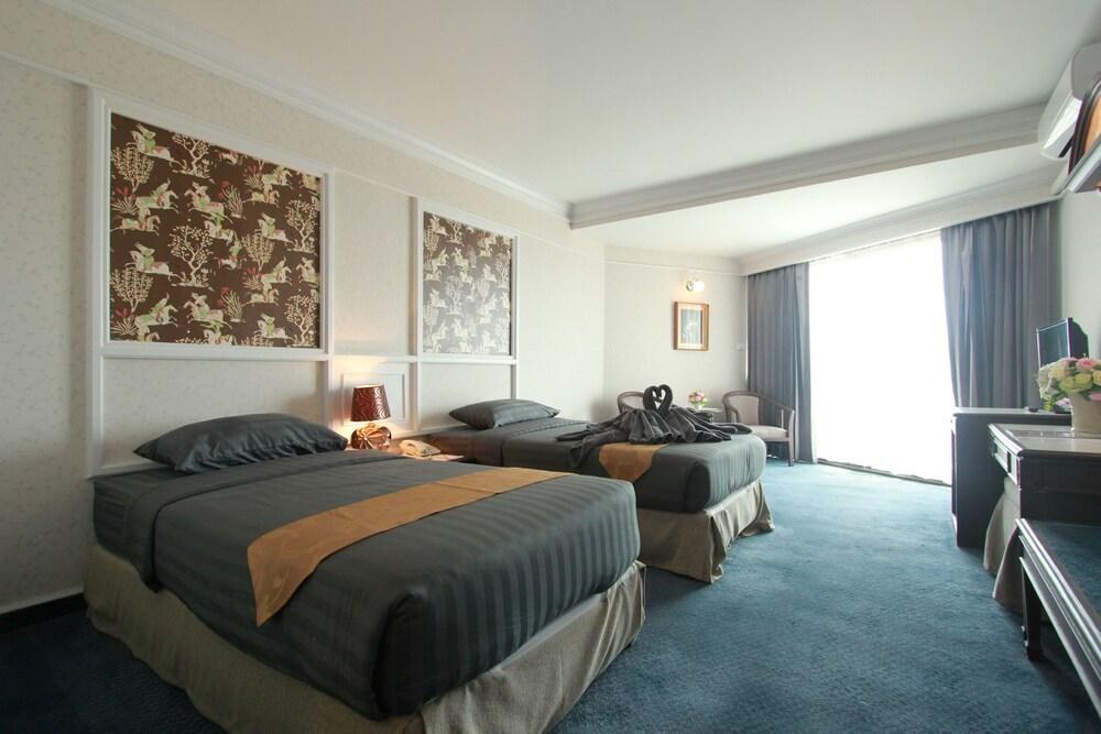 TOWN IN TOWN HOTEL PATTAYA photo 3