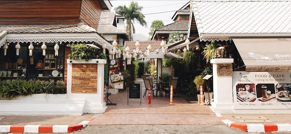 BURI GALLERY HOUSE