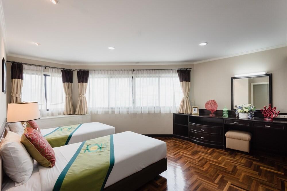 CNC RESIDENCE SUKHUMVIT 33 photo 3
