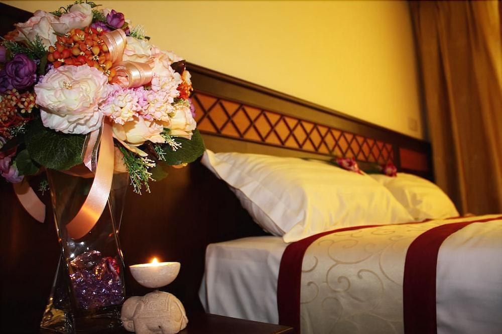 CNR HOUSE HOTEL photo 3