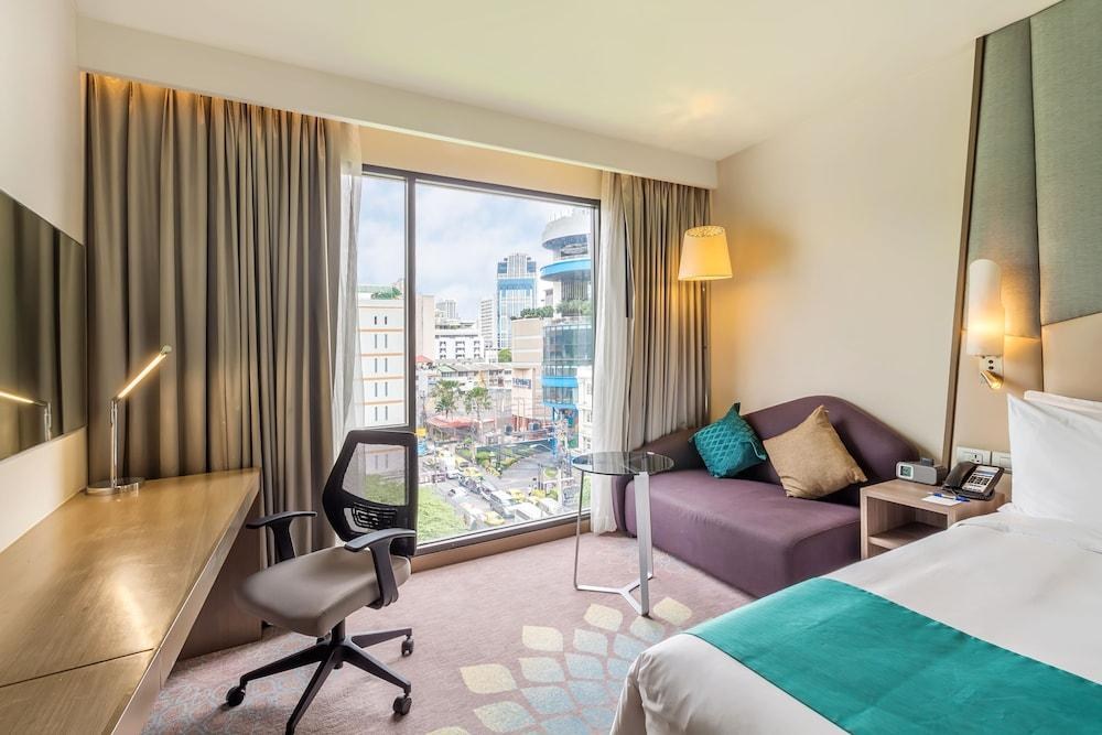 HOLIDAY INN EXPRESS BANGKOK SUKHUMVIT 11 photo 3