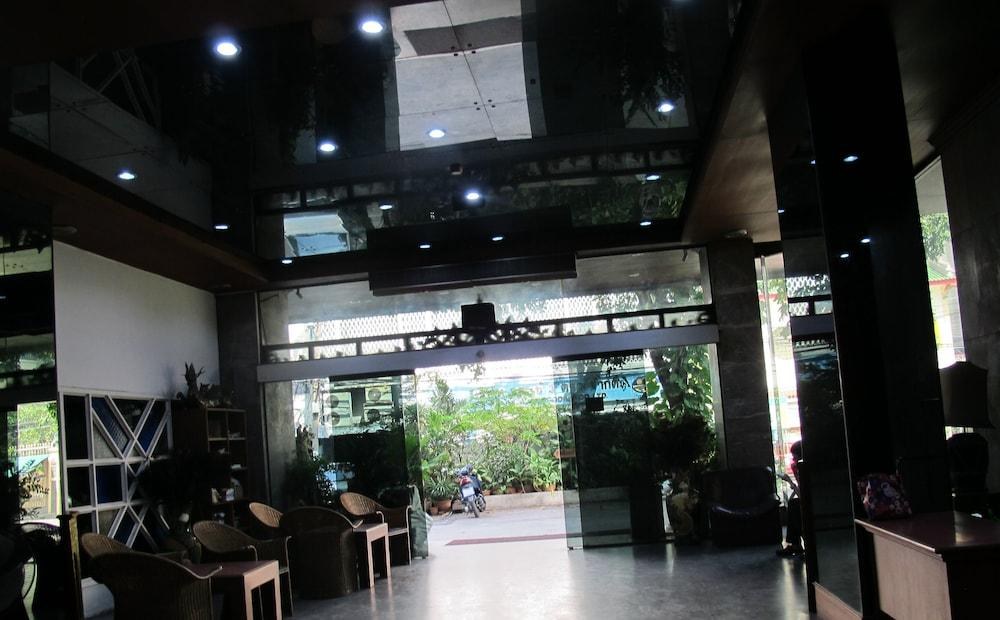 TONGPOON photo 4