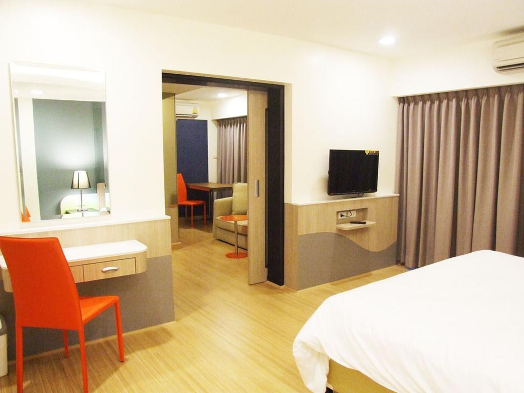 GRAND TOWER INN SATHON photo 3