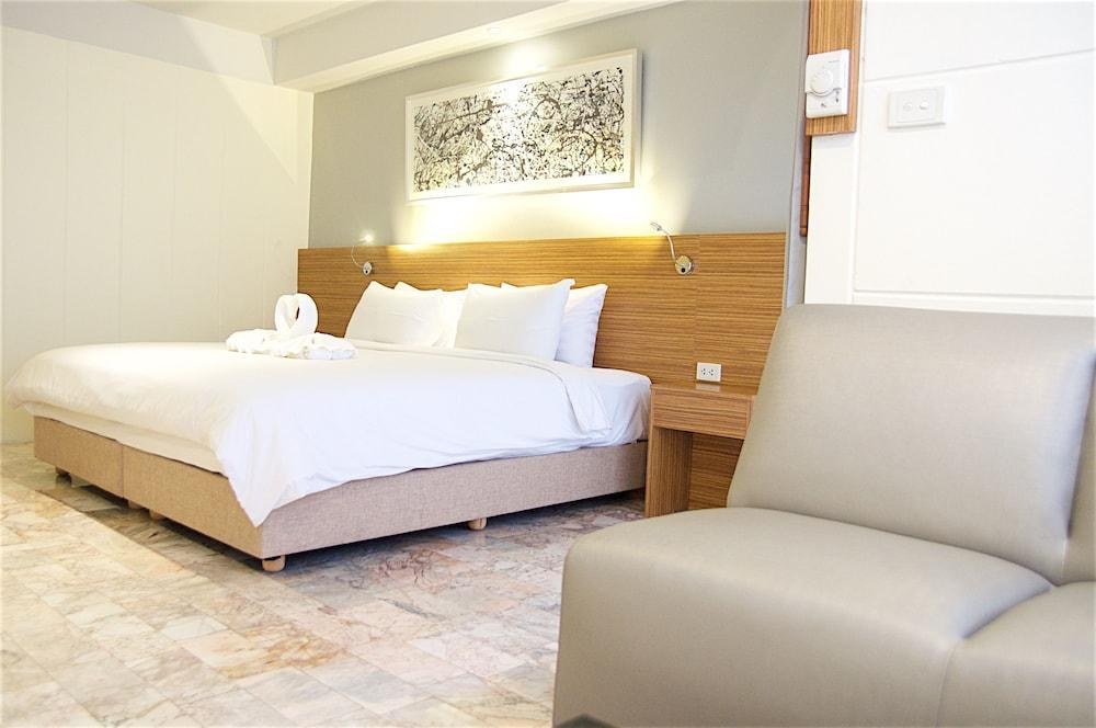 Jolly Suites & Spa Hotel photo 1