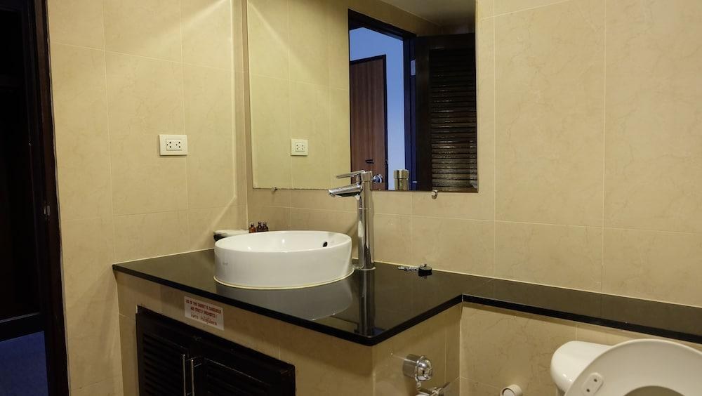 GRAND BUSINESS INN photo 4
