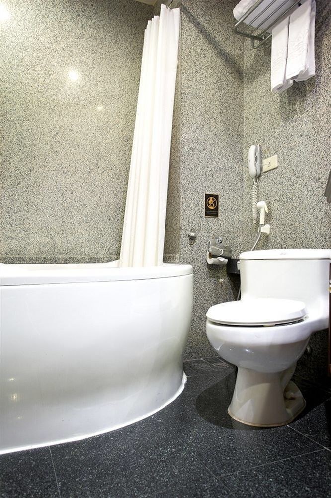 MAJESTIC SUITES photo 1