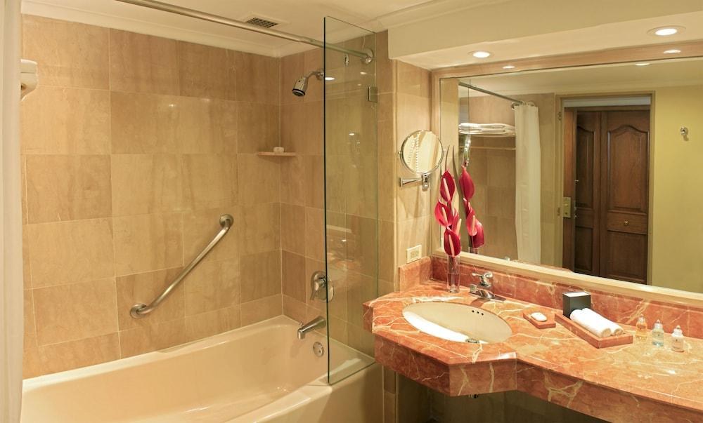 INTERCONTINENTAL CALI photo 2